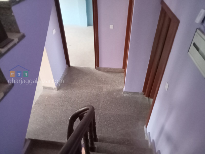 House on Sale at Nakhipot Shantichowk