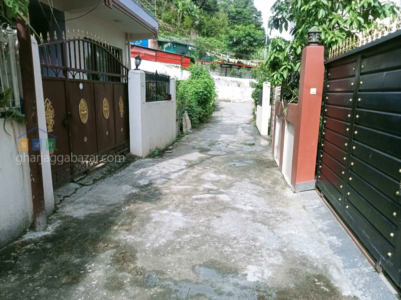 Land on Sale at Thulo Bharyang