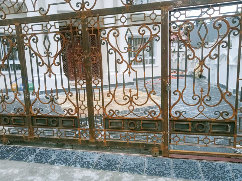 House on Sale at Chapali