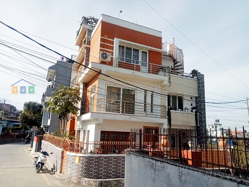 House on Sale at Dholahiti