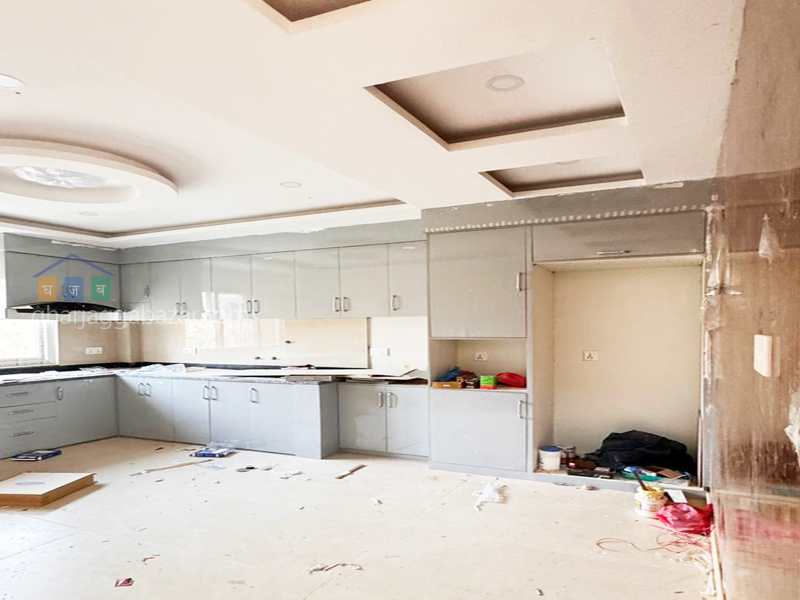 House on Sale at Lasuntar