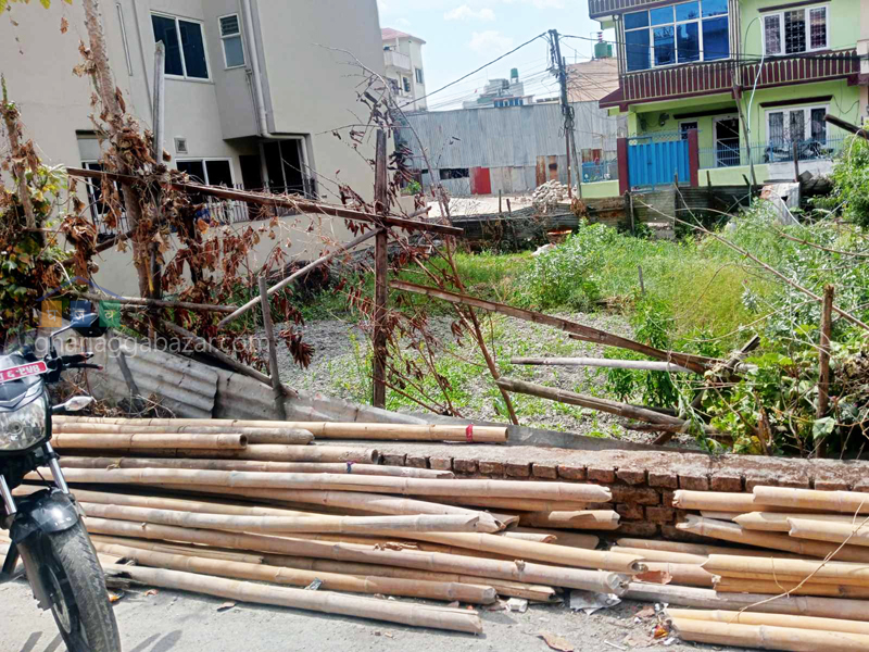 Land on Sale at Mandikhatar Faant