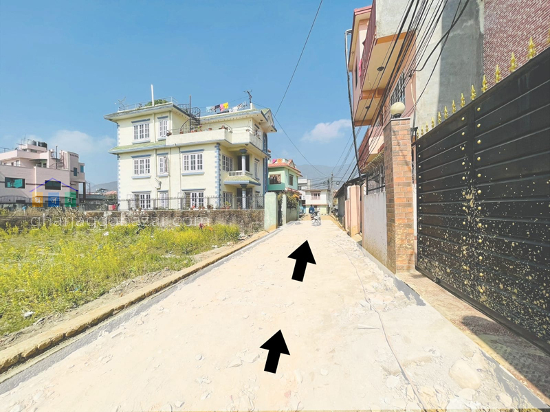 Land on Sale at Chapali