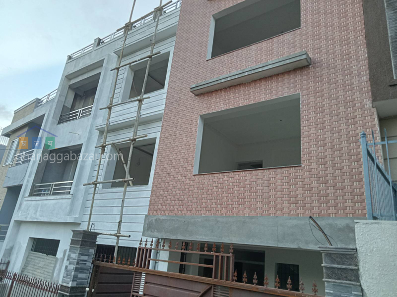 House on Sale at Nakhipot Shantichowk 