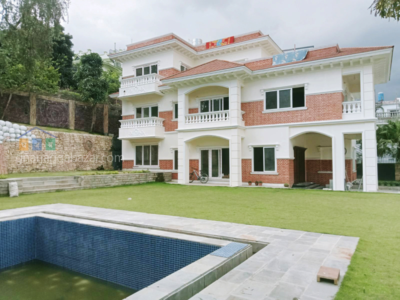 House on Sale at Golfutar
