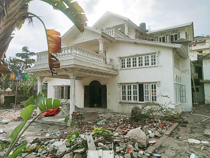 House on Sale at Golfutar