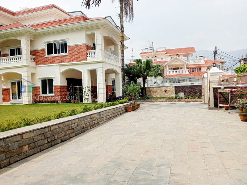 House on Sale at Golfutar