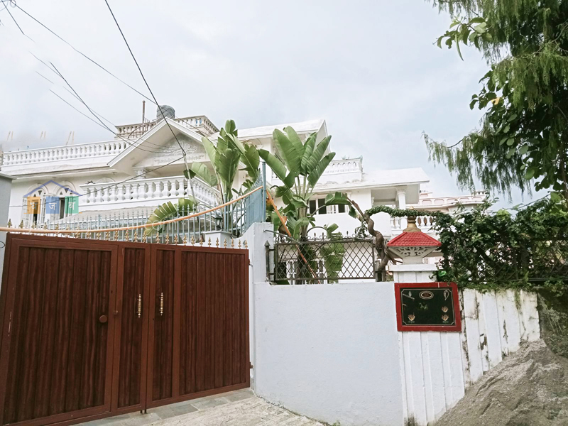 House on Sale at Golfutar