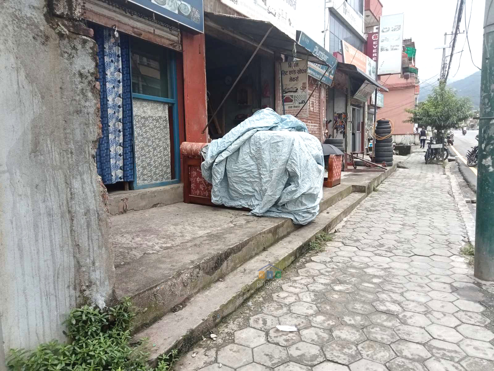 Land on Sale at Chapali