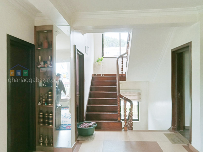 House on Sale at Narayanthan Height