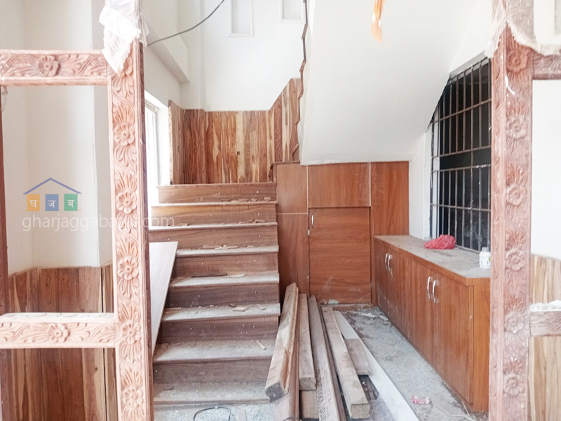 House on Sale at Kapan Lasuntar