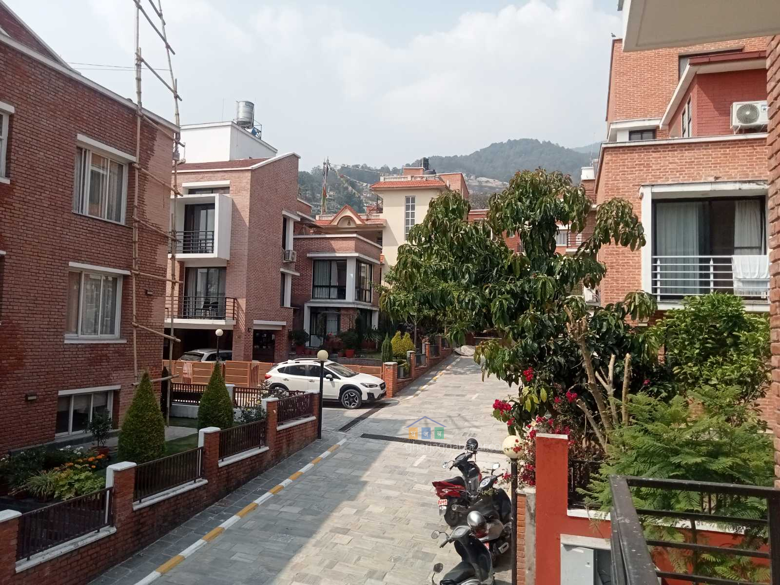 House on Sale at Narayanthan Taulung