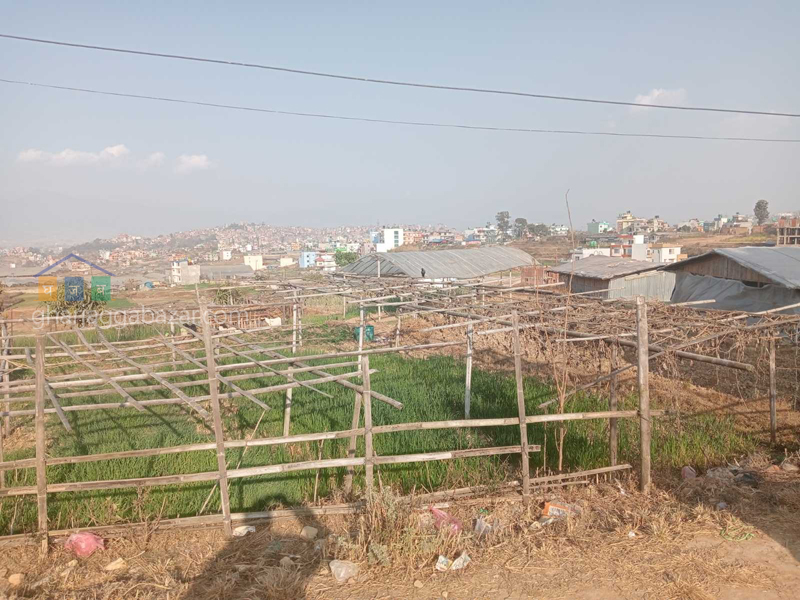 Land for Plotting at Machhegaun